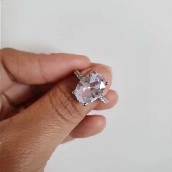 New Big Oval 925 Silver Elegant Diamond Ring - Picture 11 of 11